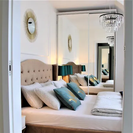 Grand Royal Maris - Najlepsza Lokalizacja, Bardzo Blisko Portu I Plazy, Parking, Nowy Kameralny Apartamentowiec, Scisle Centrum * 乌斯特卡