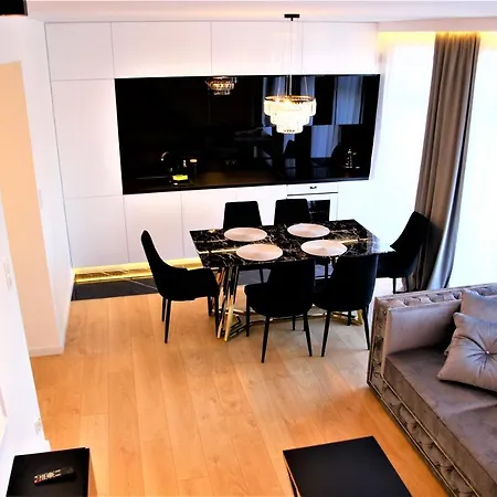 Grand Royal Maris - Najlepsza Lokalizacja, Bardzo Blisko Portu I Plazy, Parking, Nowy Kameralny Apartamentowiec, Scisle Centrum *