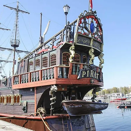 公寓 Grand Royal Maris - Najlepsza Lokalizacja, Bardzo Blisko Portu I Plazy, Parking, Nowy Kameralny Apartamentowiec, Scisle Centrum