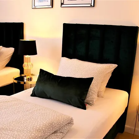 公寓 Grand Royal Maris - Najlepsza Lokalizacja, Bardzo Blisko Portu I Plazy, Parking, Nowy Kameralny Apartamentowiec, Scisle Centrum *