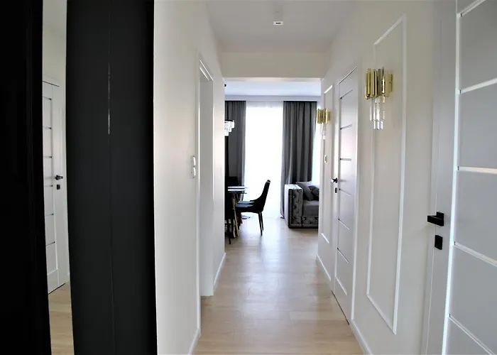 Апартаменты Grand Royal Maris - Najlepsza Lokalizacja, Bardzo Blisko Portu I Plazy, Parking, Nowy Kameralny Apartamentowiec, Scisle Centrum