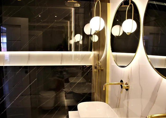 Grand Royal Maris - Najlepsza Lokalizacja, Bardzo Blisko Portu I Plazy, Parking, Nowy Kameralny Apartamentowiec, Scisle Centrum *