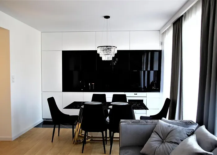 Апартаменты Grand Royal Maris - Najlepsza Lokalizacja, Bardzo Blisko Portu I Plazy, Parking, Nowy Kameralny Apartamentowiec, Scisle Centrum