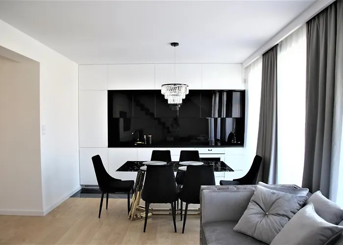 Апартаменты Grand Royal Maris - Najlepsza Lokalizacja, Bardzo Blisko Portu I Plazy, Parking, Nowy Kameralny Apartamentowiec, Scisle Centrum