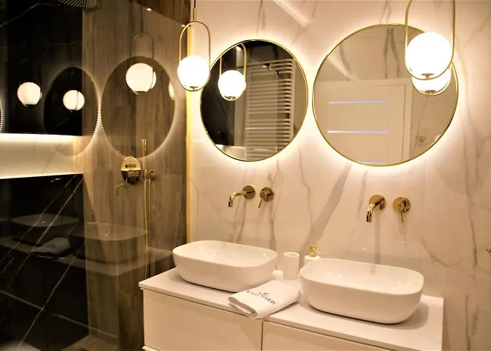 Апартаменты Grand Royal Maris - Najlepsza Lokalizacja, Bardzo Blisko Portu I Plazy, Parking, Nowy Kameralny Apartamentowiec, Scisle Centrum