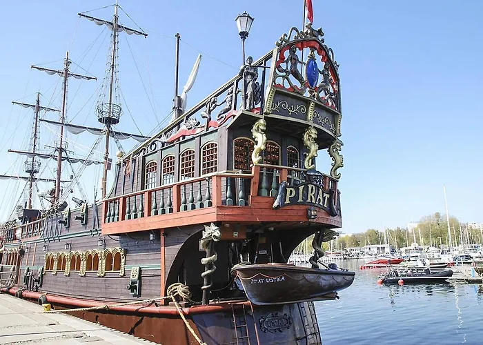 Апартаменты Grand Royal Maris - Najlepsza Lokalizacja, Bardzo Blisko Portu I Plazy, Parking, Nowy Kameralny Apartamentowiec, Scisle Centrum