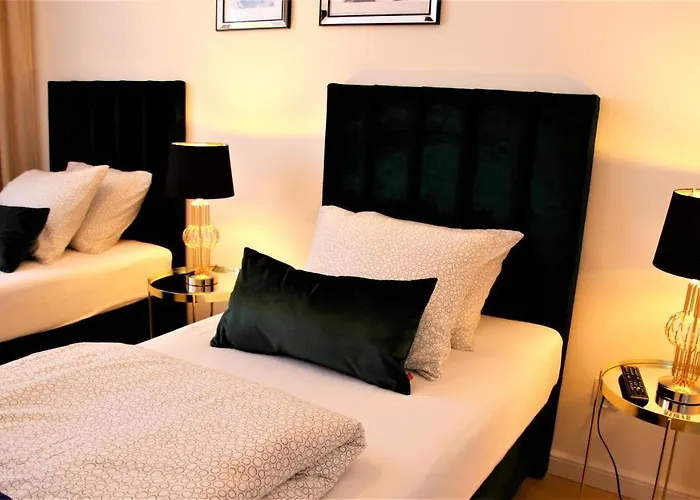 Апартаменты Grand Royal Maris - Najlepsza Lokalizacja, Bardzo Blisko Portu I Plazy, Parking, Nowy Kameralny Apartamentowiec, Scisle Centrum *