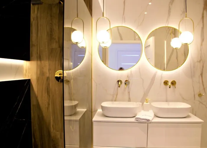 Grand Royal Maris - Najlepsza Lokalizacja, Bardzo Blisko Portu I Plazy, Parking, Nowy Kameralny Apartamentowiec, Scisle Centrum Апартаменты Устка